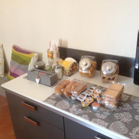 Fronte Al Porto Apartment ซาแลร์โน ภายนอก รูปภาพ