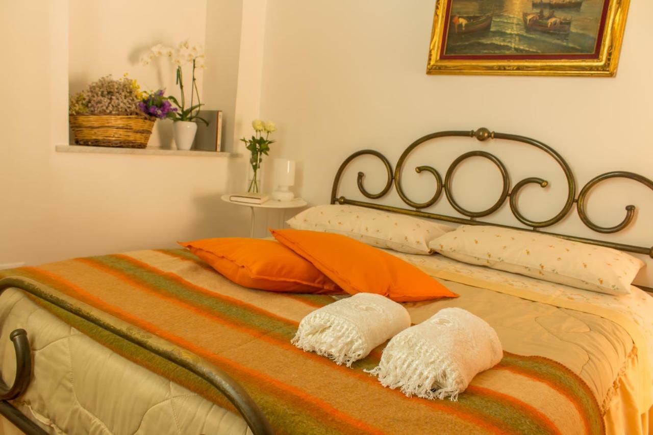 Fronte Al Porto Apartment ซาแลร์โน ภายนอก รูปภาพ