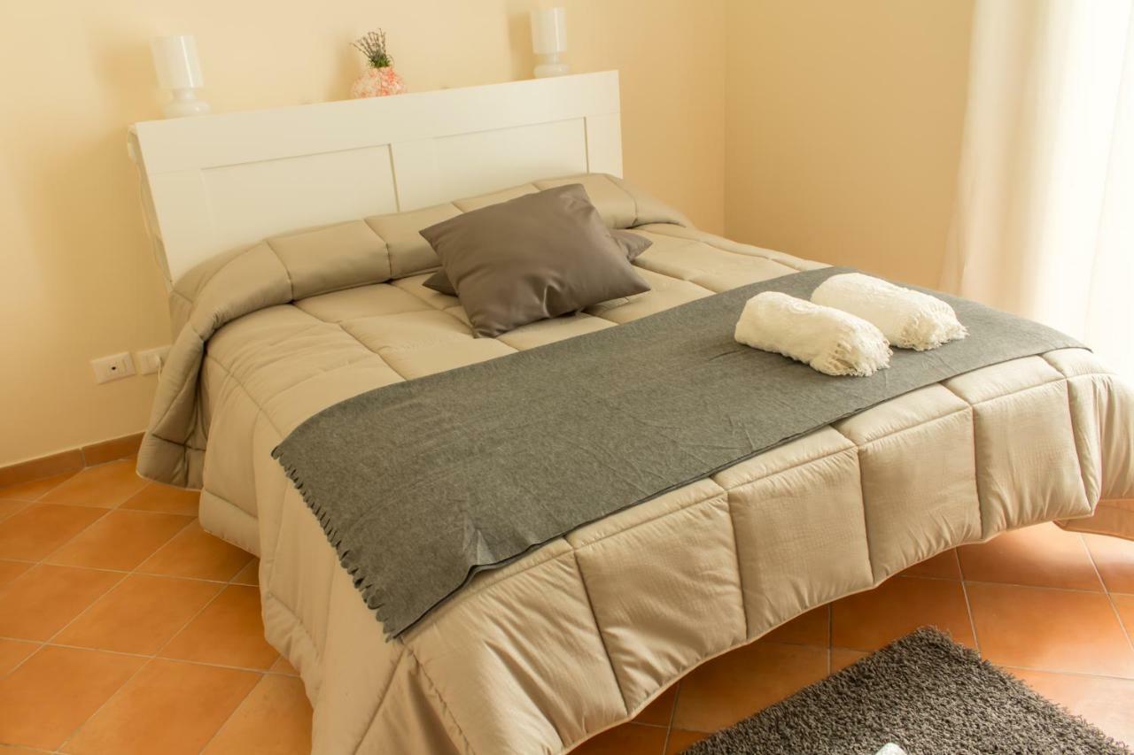 Fronte Al Porto Apartment ซาแลร์โน ภายนอก รูปภาพ