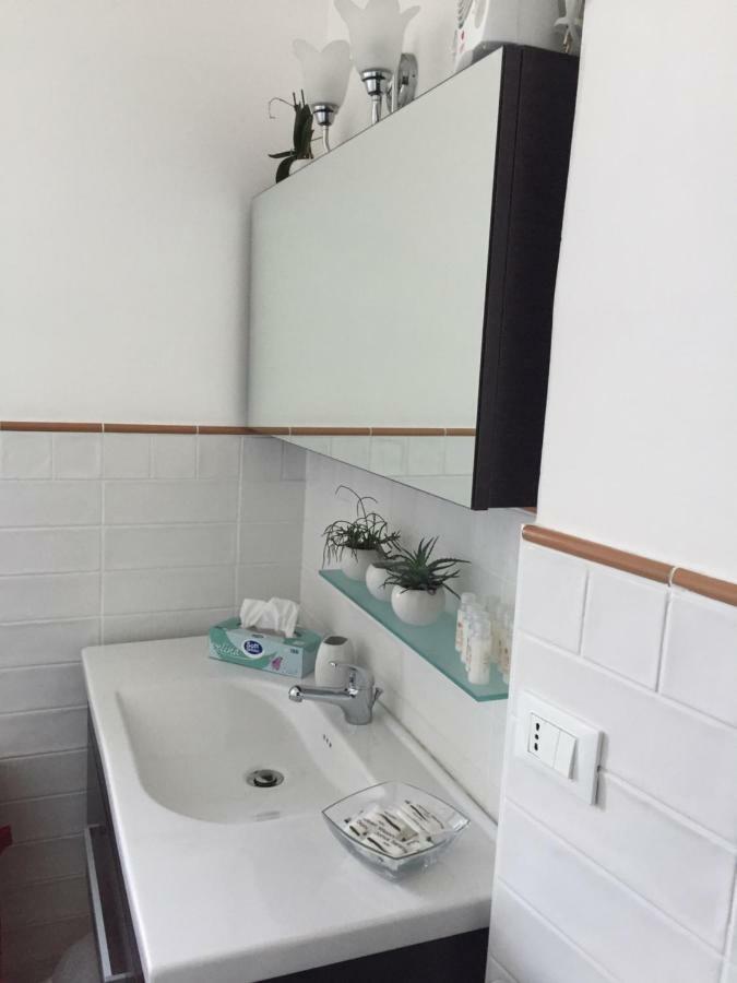 Fronte Al Porto Apartment ซาแลร์โน ภายนอก รูปภาพ