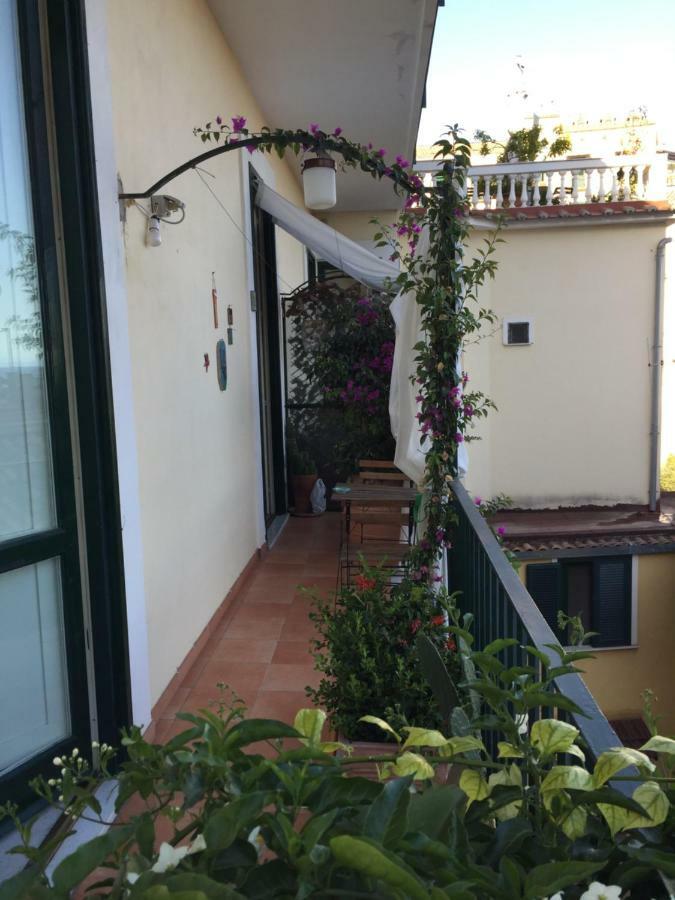 Fronte Al Porto Apartment ซาแลร์โน ภายนอก รูปภาพ