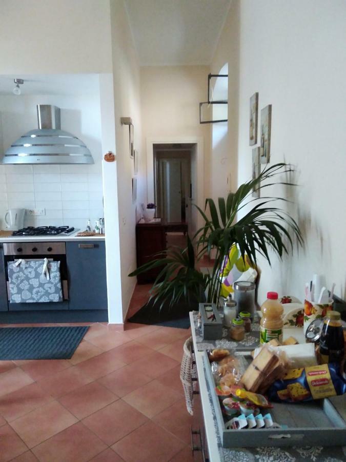 Fronte Al Porto Apartment ซาแลร์โน ภายนอก รูปภาพ