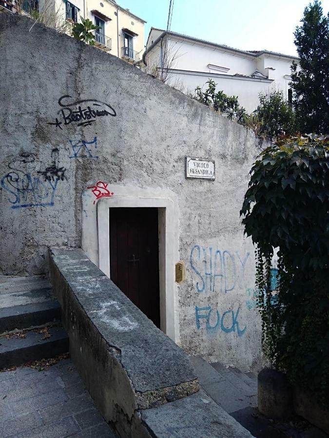 Fronte Al Porto Apartment ซาแลร์โน ภายนอก รูปภาพ