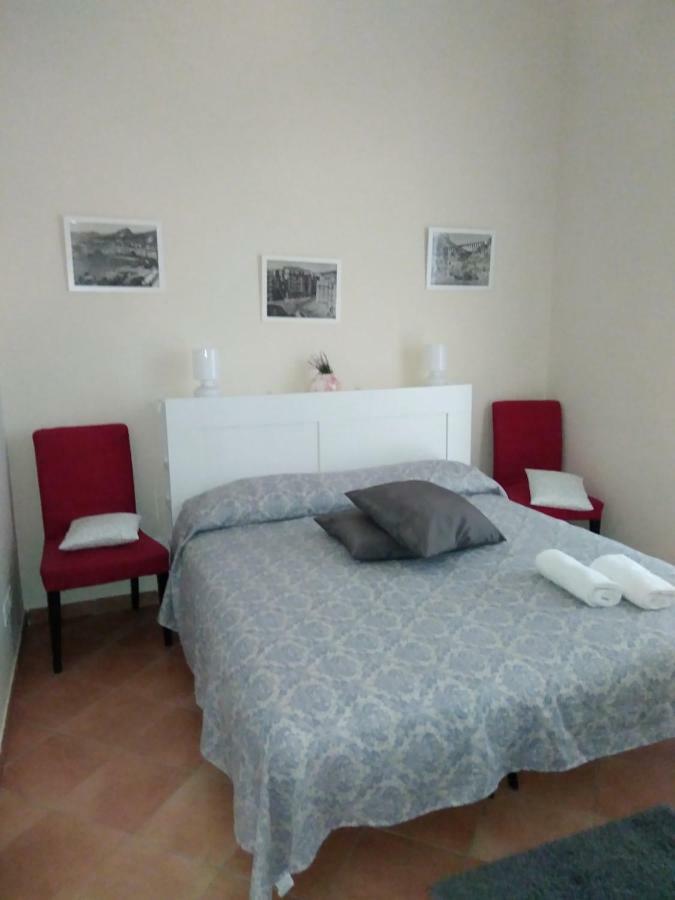 Fronte Al Porto Apartment ซาแลร์โน ภายนอก รูปภาพ