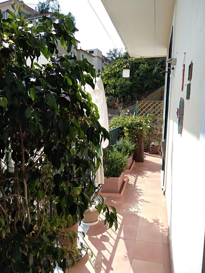 Fronte Al Porto Apartment ซาแลร์โน ภายนอก รูปภาพ