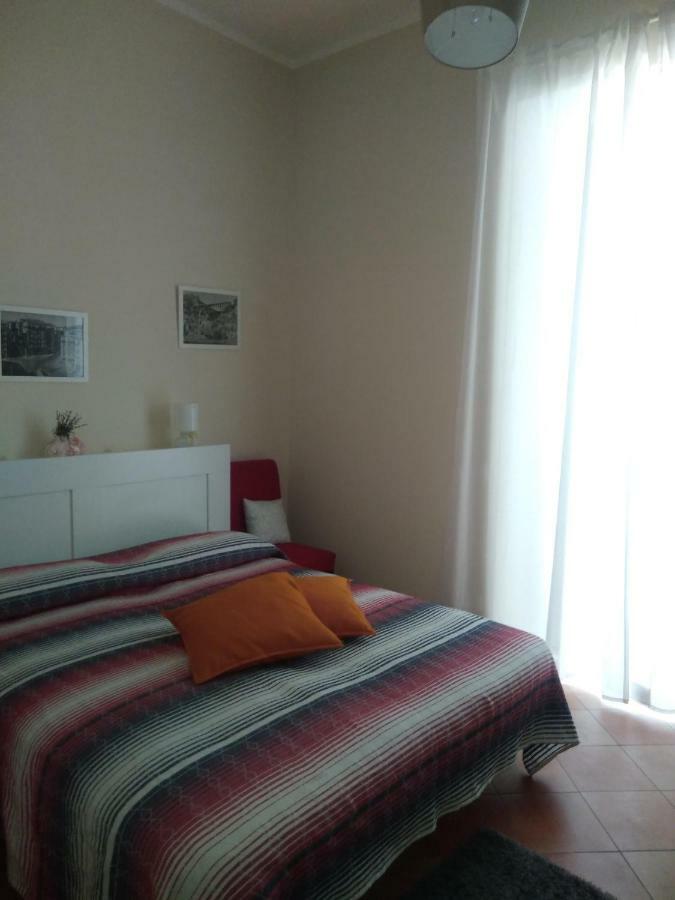 Fronte Al Porto Apartment ซาแลร์โน ภายนอก รูปภาพ