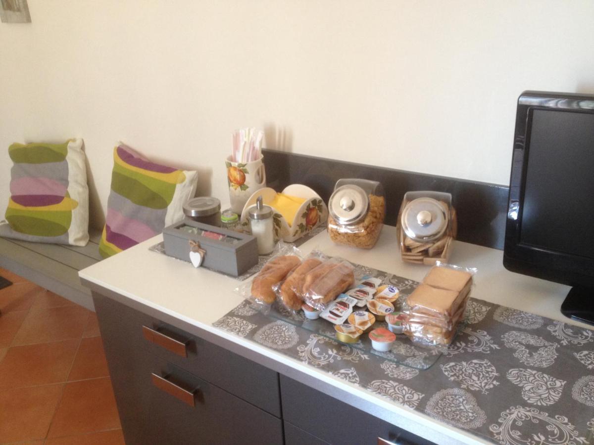 Fronte Al Porto Apartment ซาแลร์โน ภายนอก รูปภาพ