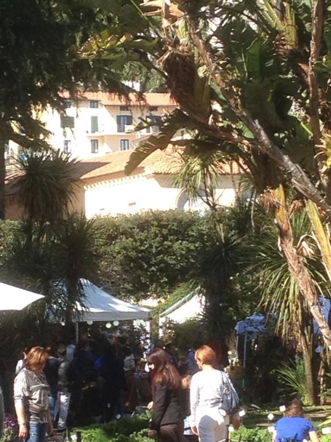 Fronte Al Porto Apartment ซาแลร์โน ภายนอก รูปภาพ